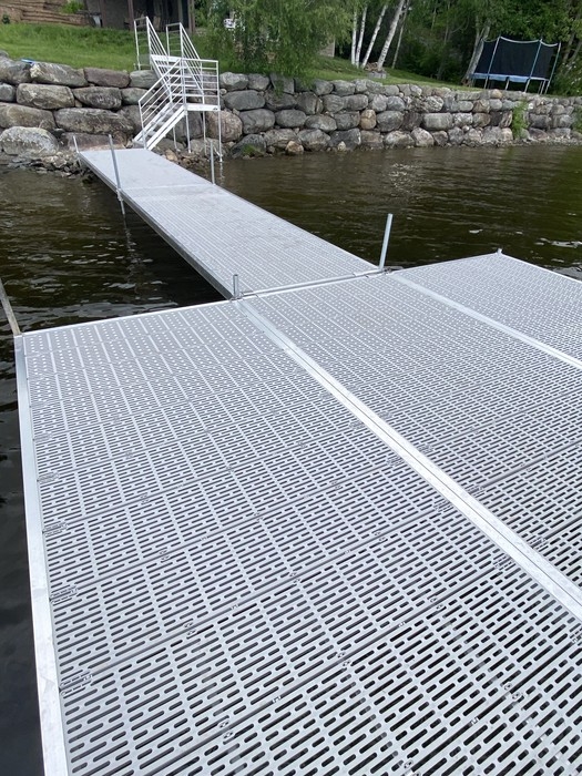 Quai d'aluminium avec pattelage en Thruflow
