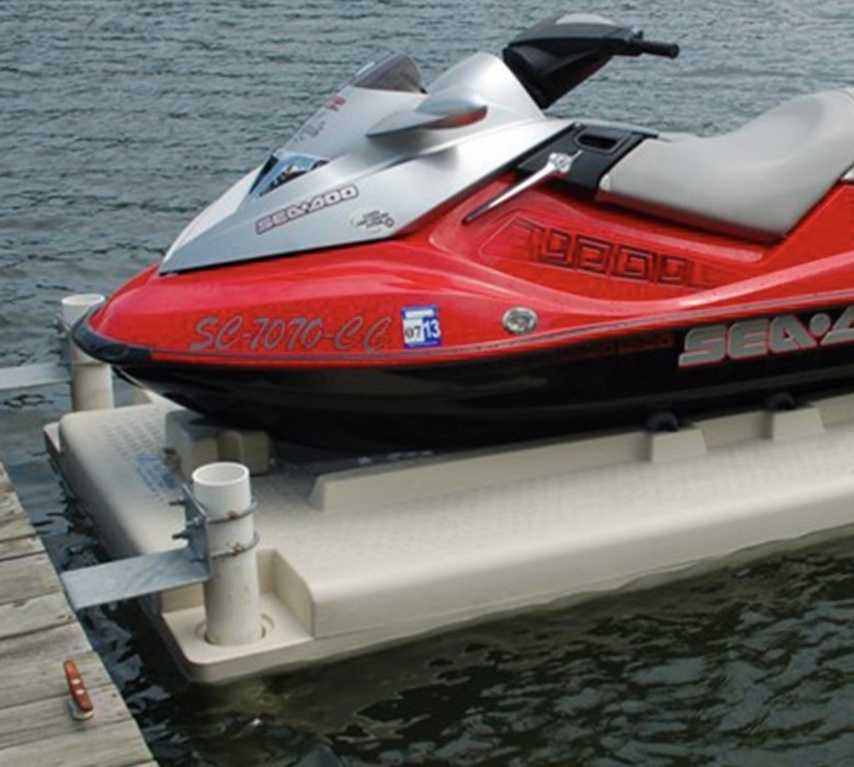 Quai pour motomarine